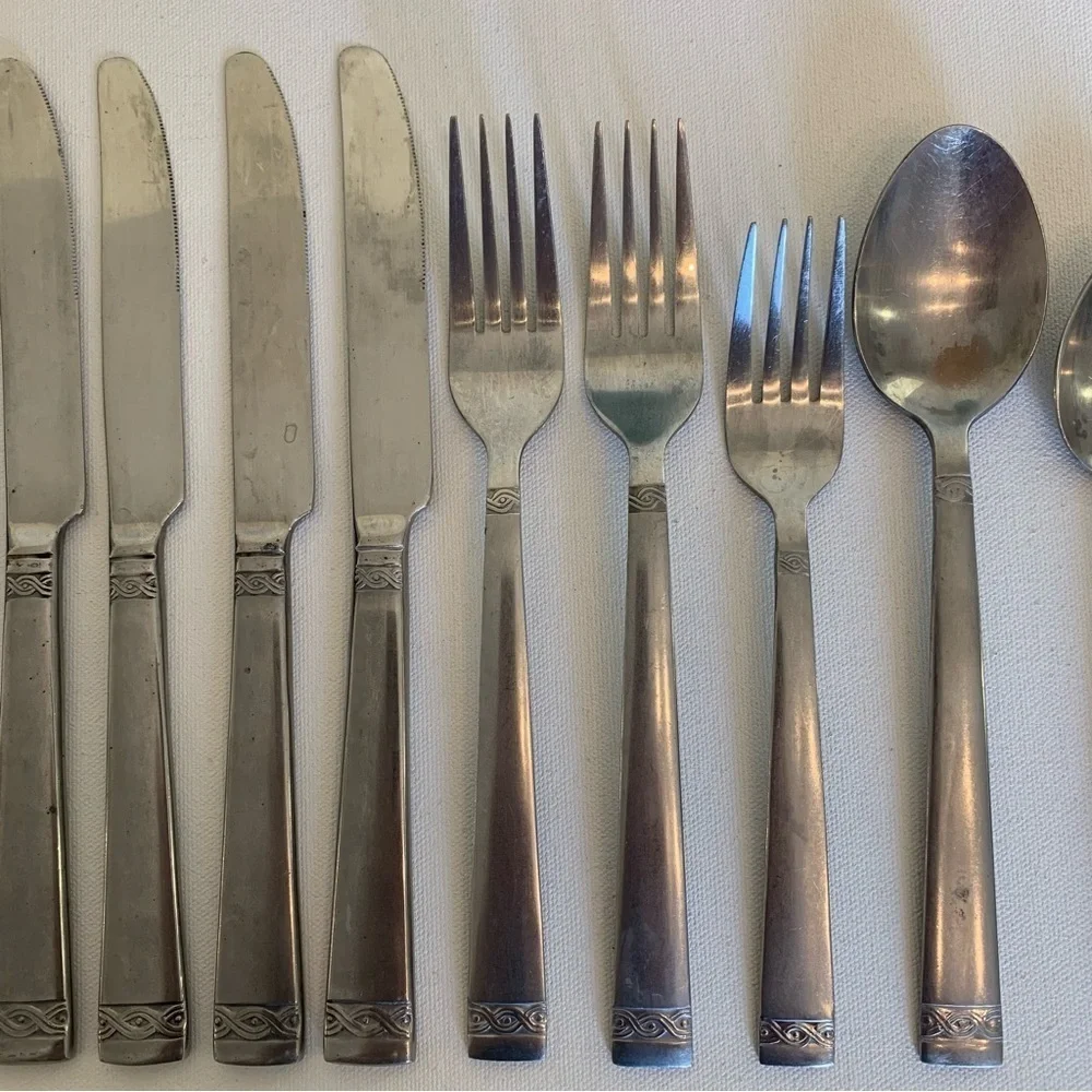 Cambridge Stainless Flatware Danielle Dinner Forks Knives Spoons Set of 12 Pcs
